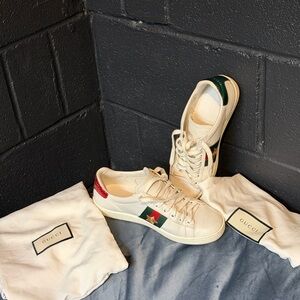 Gucci White Leather Interior